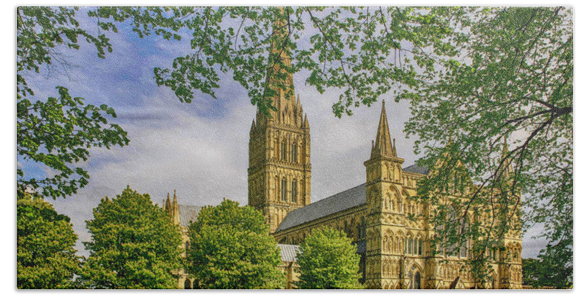Salisbury Beach Sheet featuring the photograph Salisbury Cathedral, UK #1 by Chris Smith