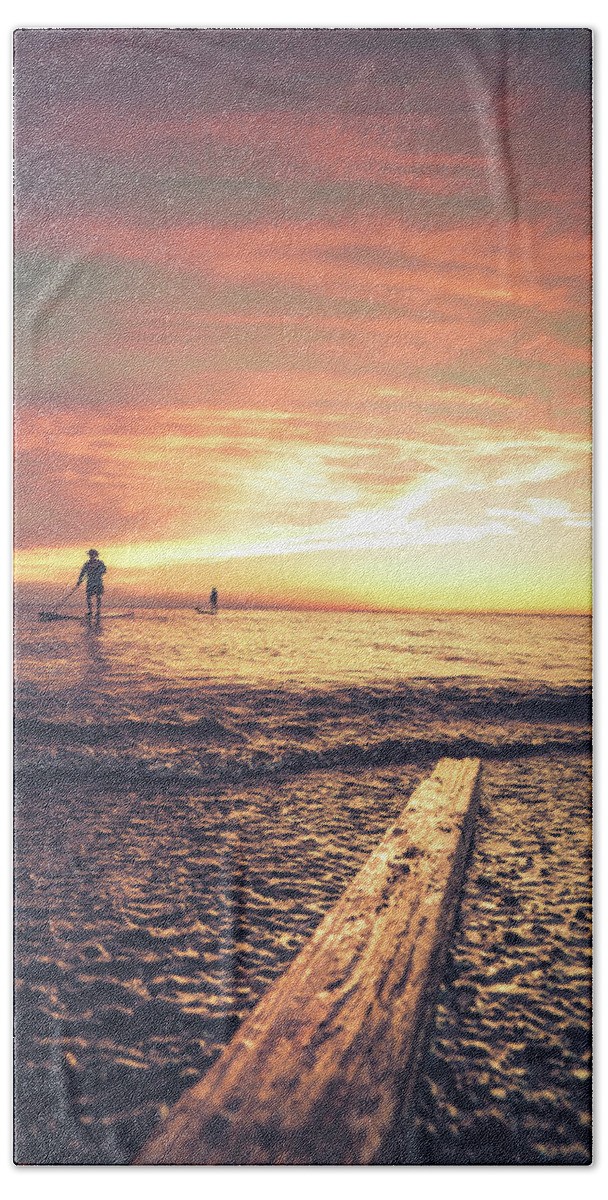 Hamburg Beach Towel featuring the photograph Lake Erie Sunset #18 by Dave Niedbala