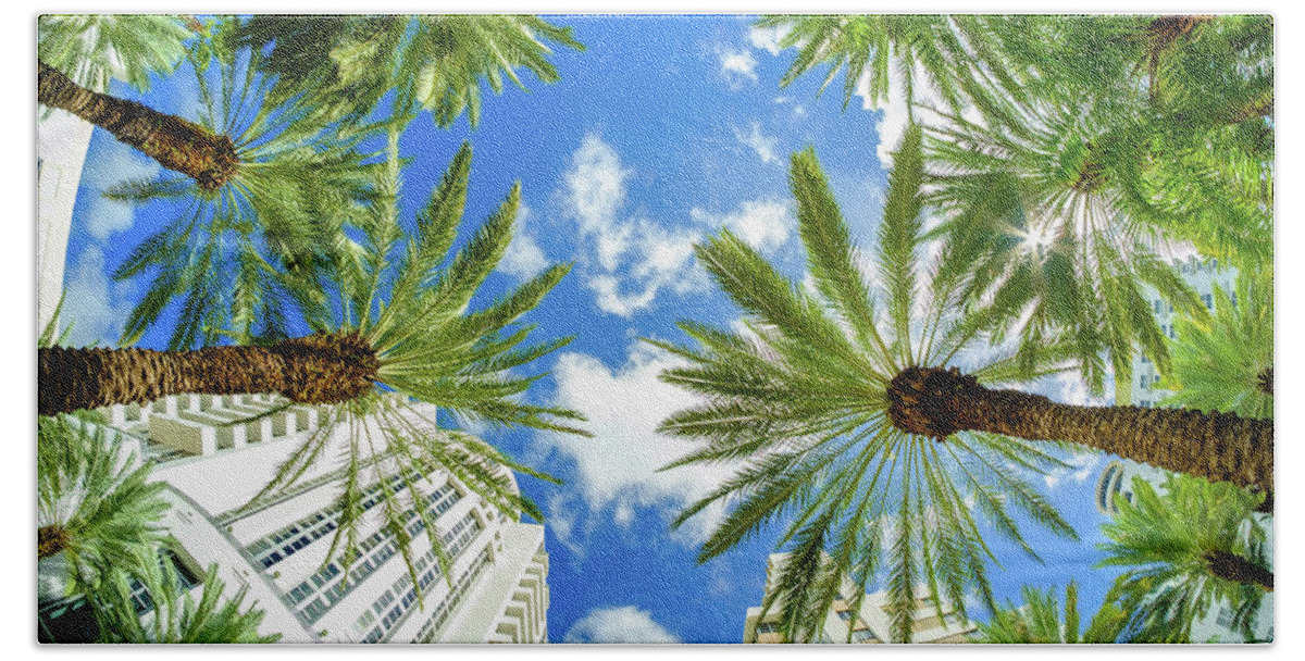 Florida Beach Towel featuring the photograph Miami Beach #22 by Raul Rodriguez