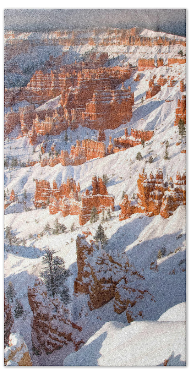 Dave Welling Beach Towel featuring the photograph Winter Sunrise Bryce Canyon National Park Utah #3 by Dave Welling