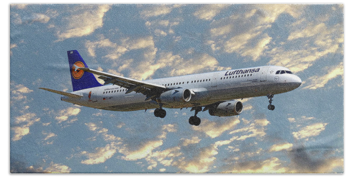 Lufthansa Beach Sheet featuring the photograph Lufthansa Airbus A321-131 #7 by Smart Aviation
