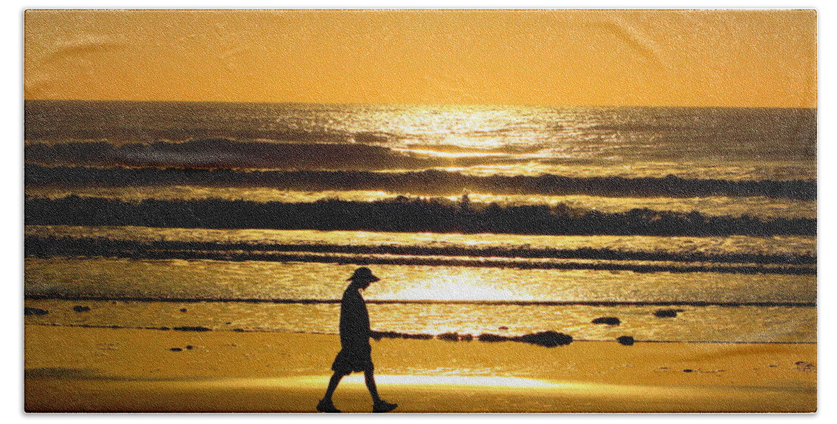 Neptune Beach Beach Towel featuring the photograph A Beautiful Morning Walk by Fiona Kennard