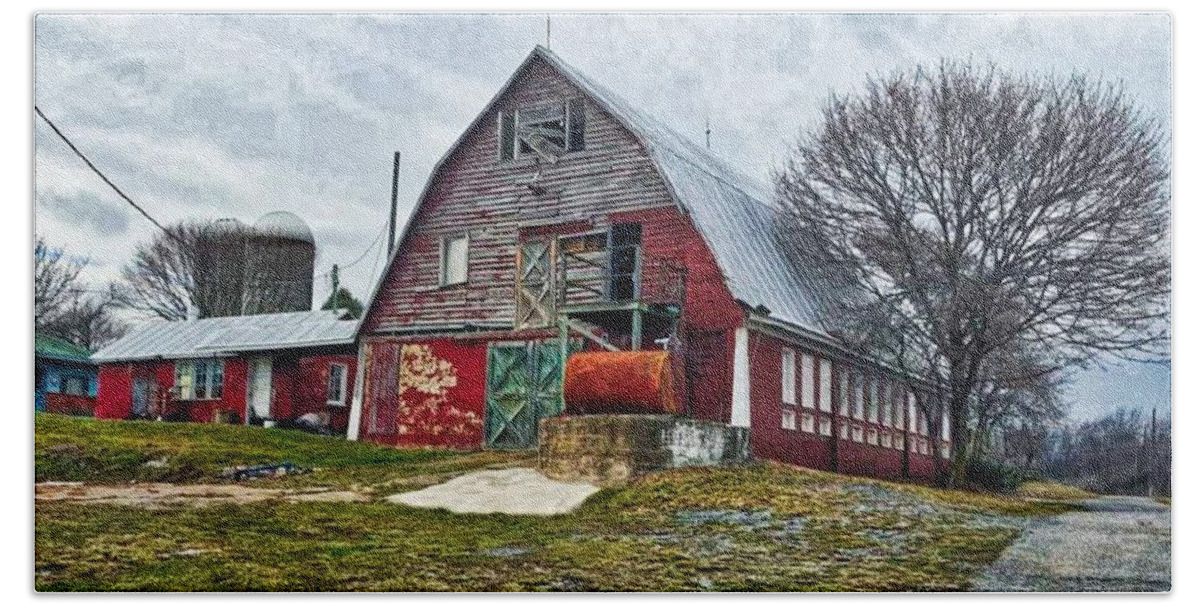 Barn Beach Towel featuring the photograph A Distressed Old Barn by Jim Harris
