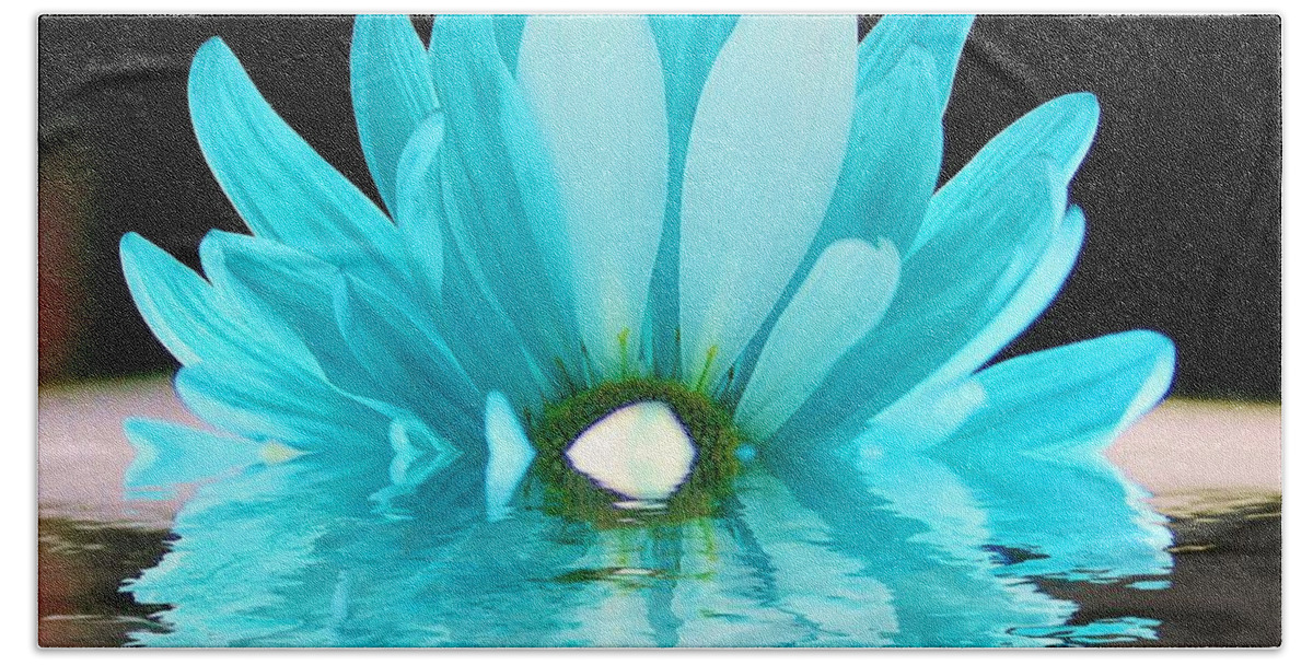Flower Beach Towel featuring the photograph A Float by Julie Lueders 