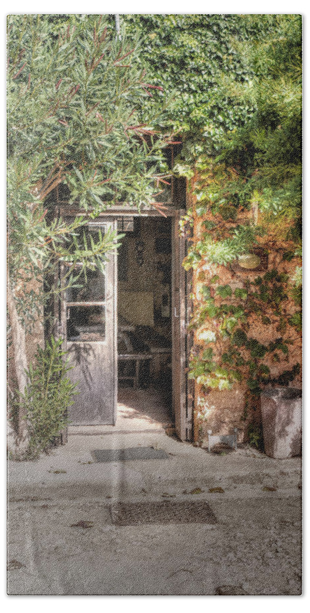 Europe Beach Sheet featuring the photograph An Entrance in Santorini by Tom Prendergast