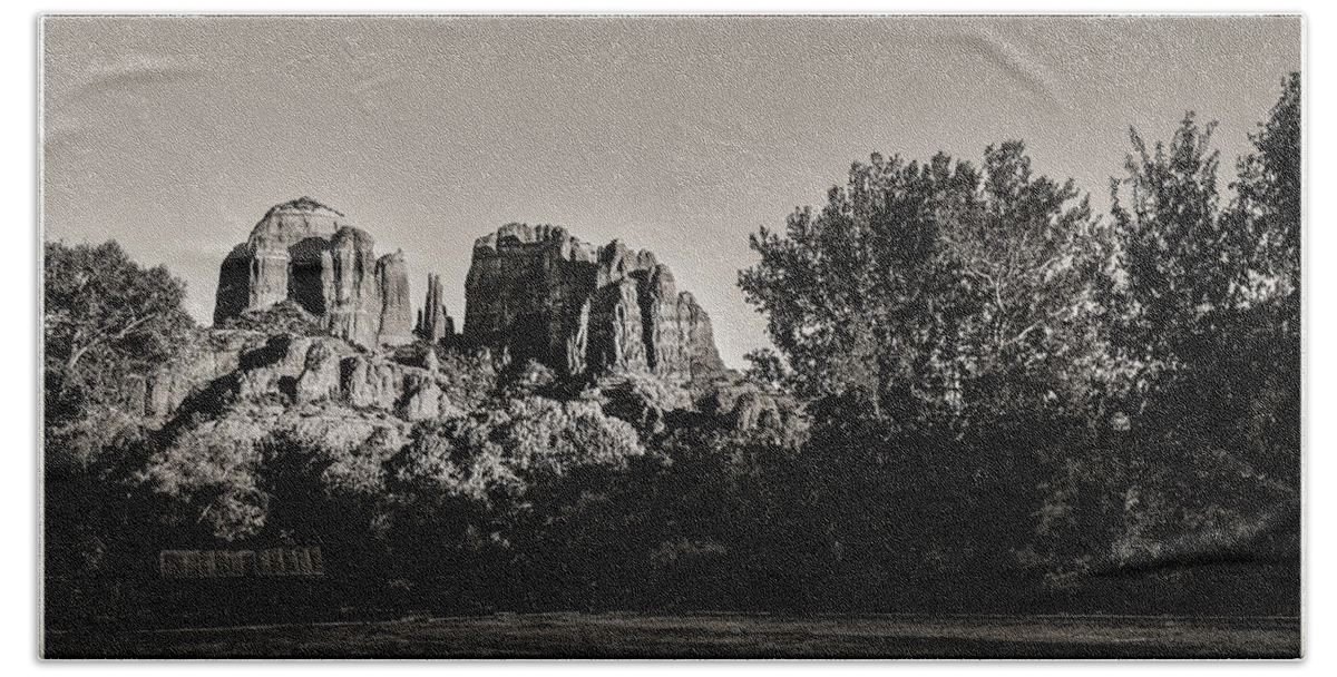 Sedona Beach Towel featuring the photograph An Iconic View - Cathedral Rock by John Roach