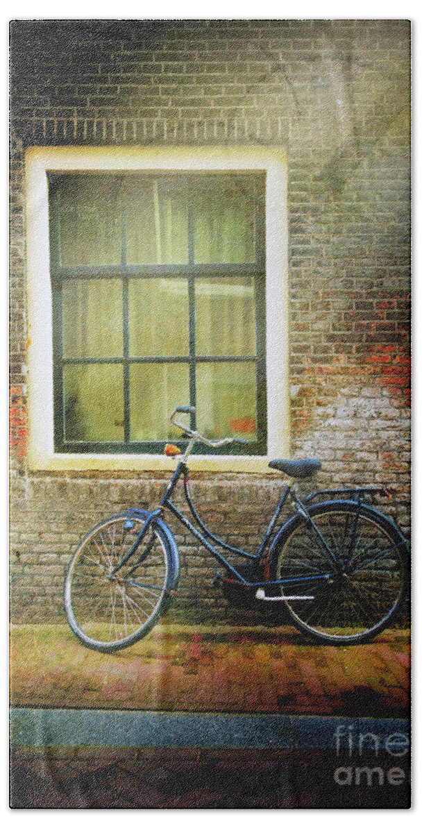 Amsterdam Beach Towel featuring the photograph Avancer Bicycle by Craig J Satterlee