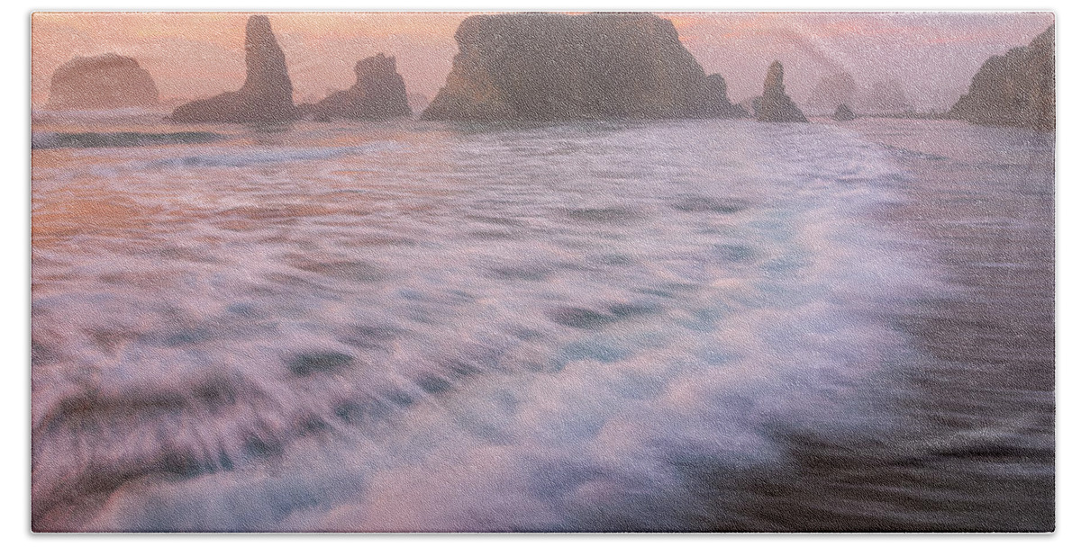 Oregon Beach Towel featuring the photograph Bandon's Sunset Rush by Darren White
