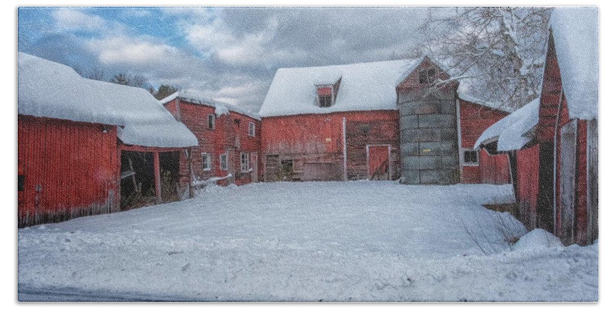 Williamsville Vermont Beach Towel featuring the photograph Barns In Winter II by Tom Singleton