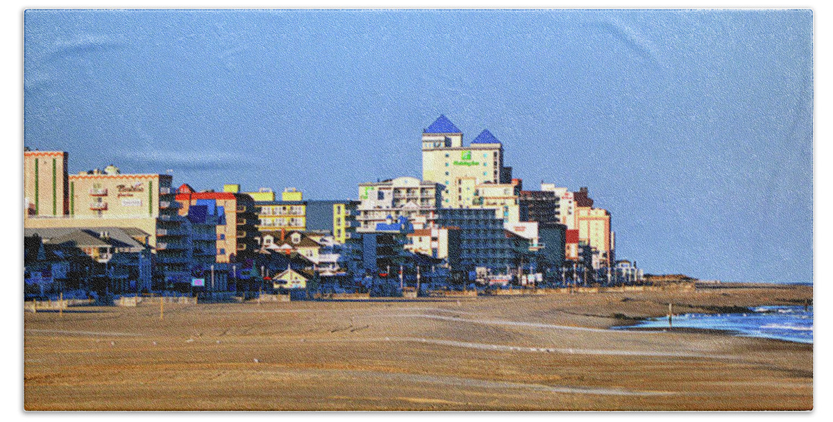 Ocean City Beach Sheet featuring the photograph Beach Vacancy in Ocean City Maryland by Bill Swartwout