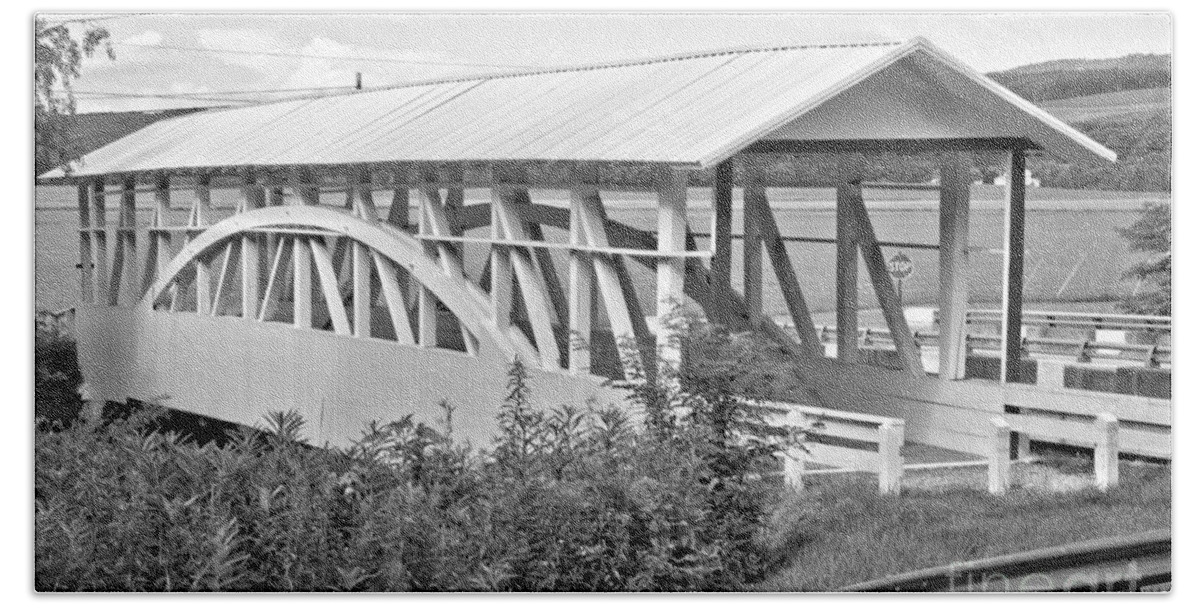 Bowser Coverd Bridge Beach Towel featuring the photograph Bobs Creek Covered Bridge Black And White by Adam Jewell