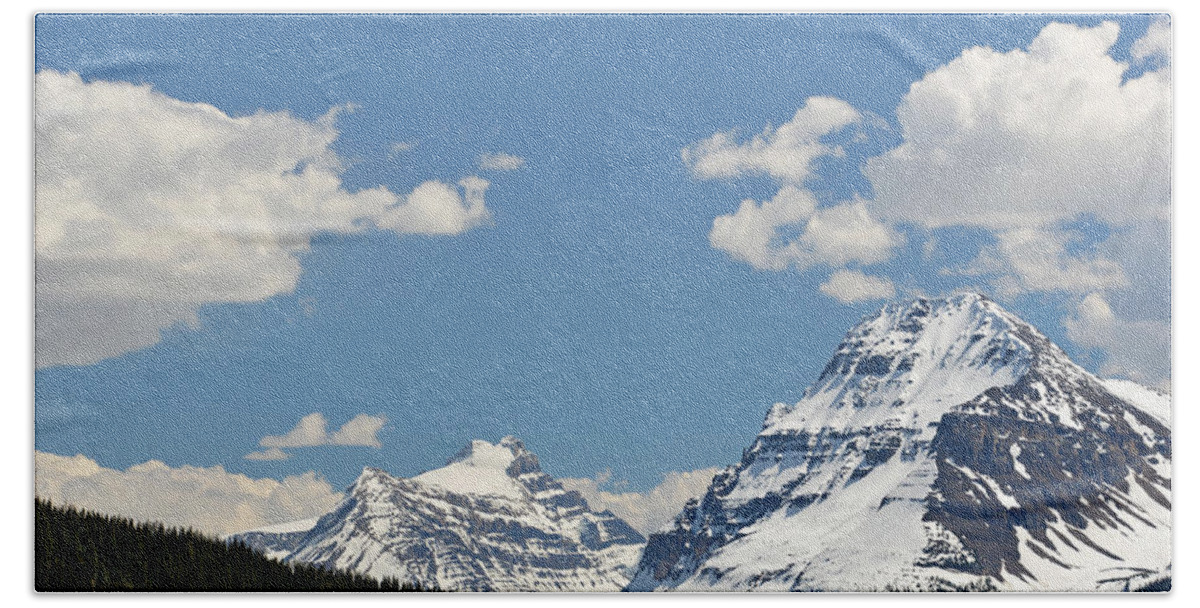 Bow Lake Beach Towel featuring the photograph Bow Lake Mountains by Ginny Barklow