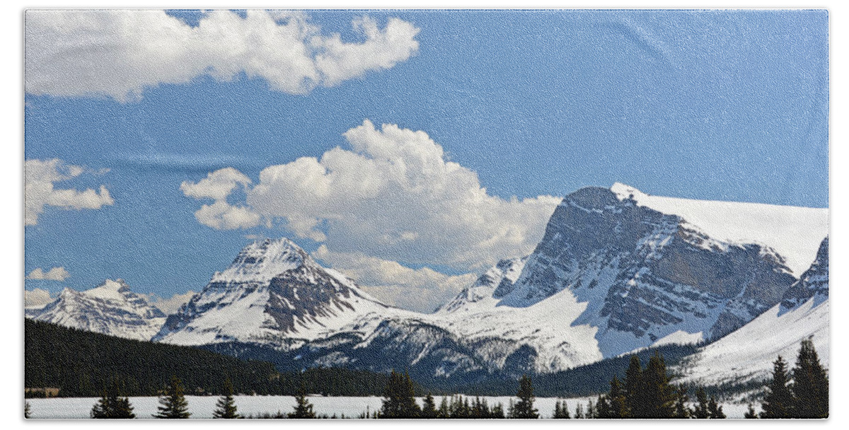 Bow Lake Beach Towel featuring the photograph Bow Lake Vista by Ginny Barklow