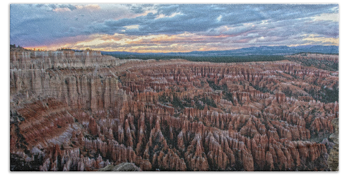 Bryce Point Beach Sheet featuring the photograph Bryce Point Grandeur by Angelo Marcialis