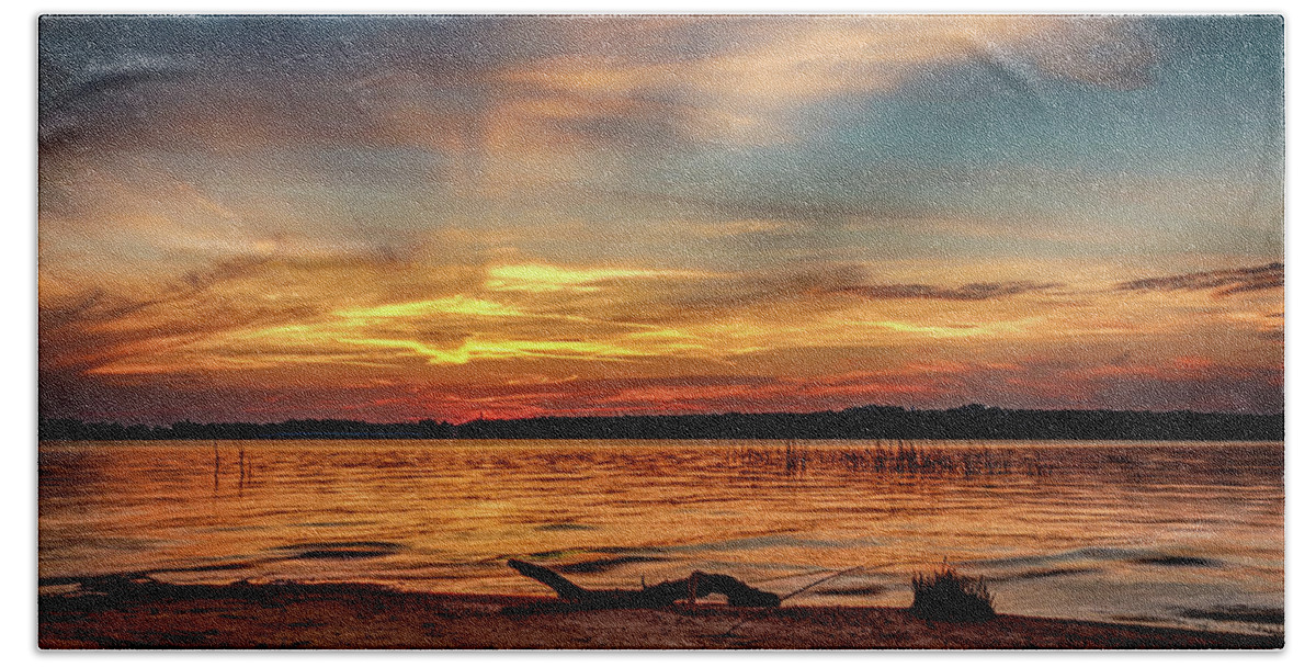Horizontal Beach Sheet featuring the photograph Burning Sky by Doug Long
