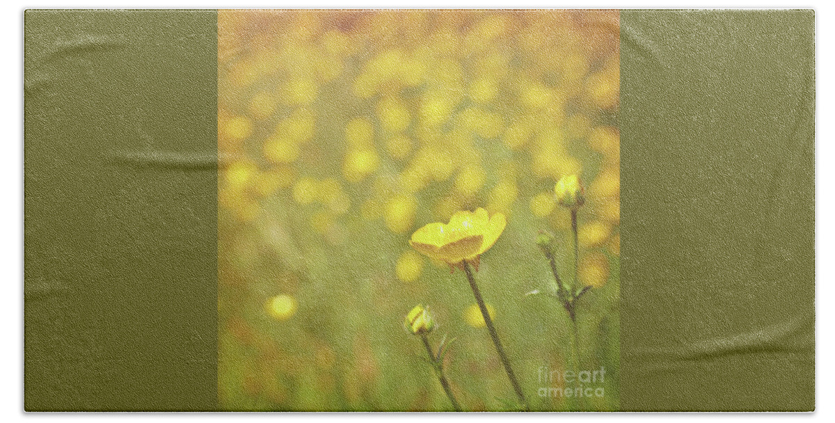 Yellow Beach Sheet featuring the photograph Buttercups by Lyn Randle