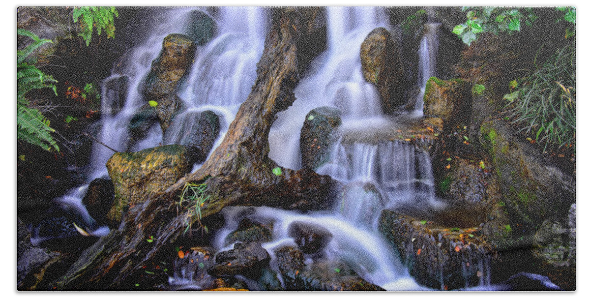 Waterfall Beach Towel featuring the photograph Cascades by Harry Spitz