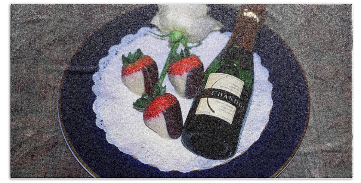 Champagne Bottle Beach Sheet featuring the photograph Celebration Plate by Sally Weigand