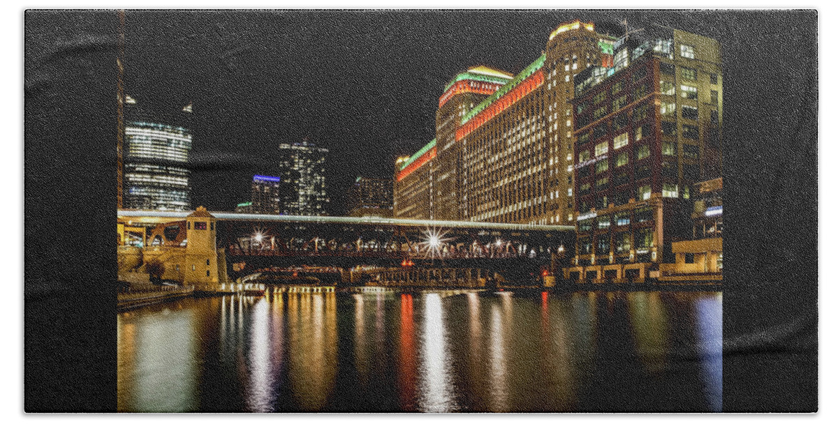 Chicago Beach Towel featuring the photograph Chicago's Merchandise Mart at night by Sven Brogren