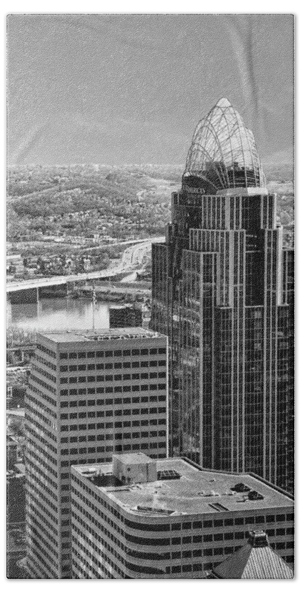 Cincinnati View Black And White Beach Sheet featuring the photograph Cincinnati View Black and White by Phyllis Taylor