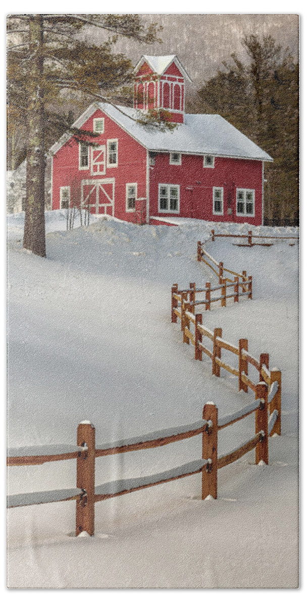 Barn Beach Towel featuring the photograph Classic Vermont Barn by Rod Best