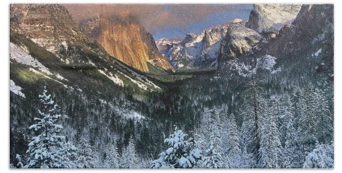 Dave Welling Beach Towel featuring the photograph Clearing Winter Storm El Capitan Yosemite National Park by Dave Welling