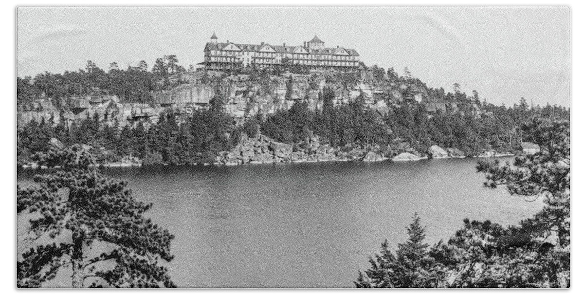 Hudson Valley Beach Towel featuring the photograph Cliff House at Lake Minnewaska, 1900 by The Hudson Valley