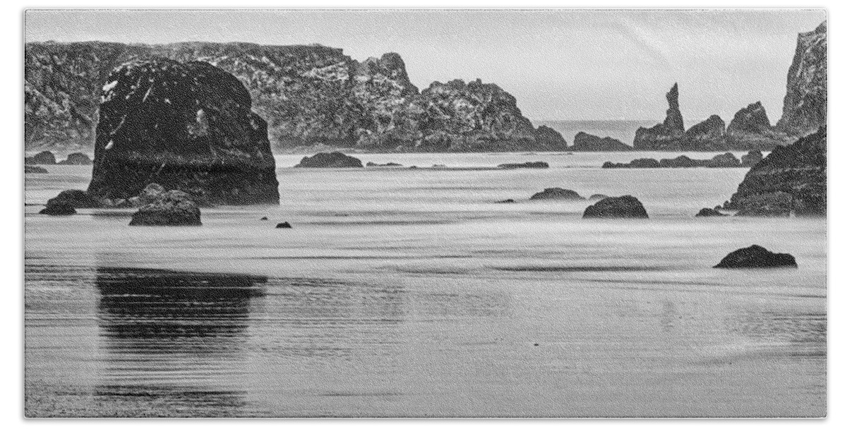 Bandon Beach Towel featuring the photograph Cloudy Beach Dawn - Oregon by Stuart Litoff
