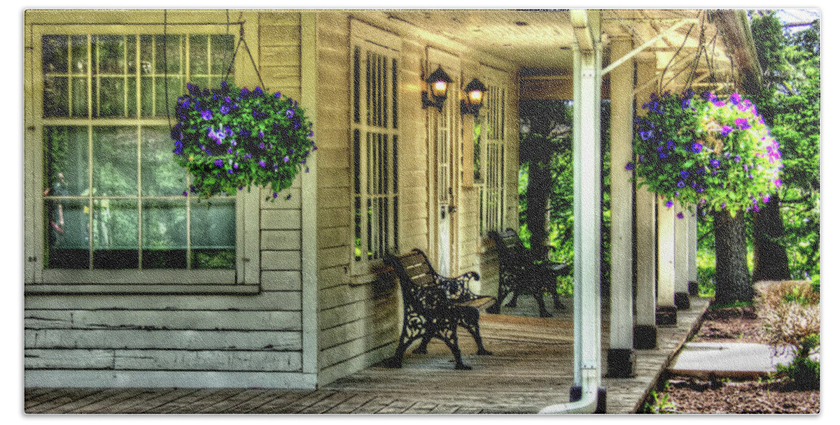 White Cottage Beach Towel featuring the photograph Cottage Porch by Leslie Montgomery