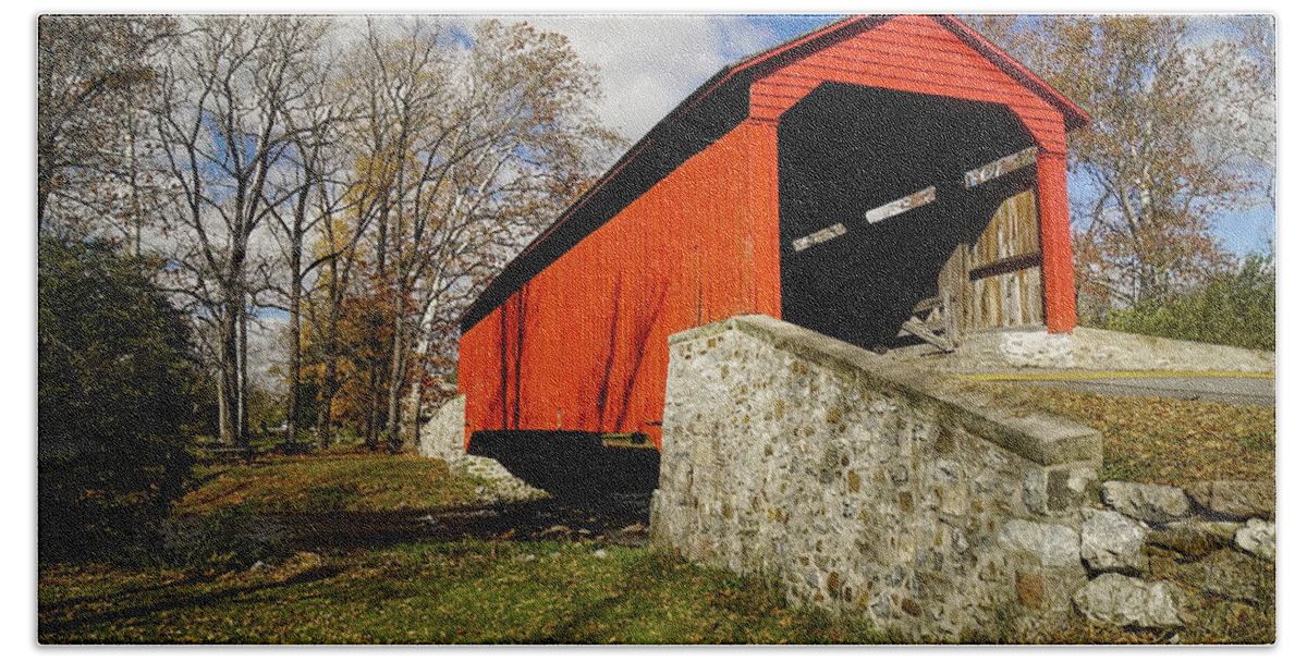 Covered Bridge Beach Towel featuring the photograph Covered Bridge at Poole Forge by William Jobes
