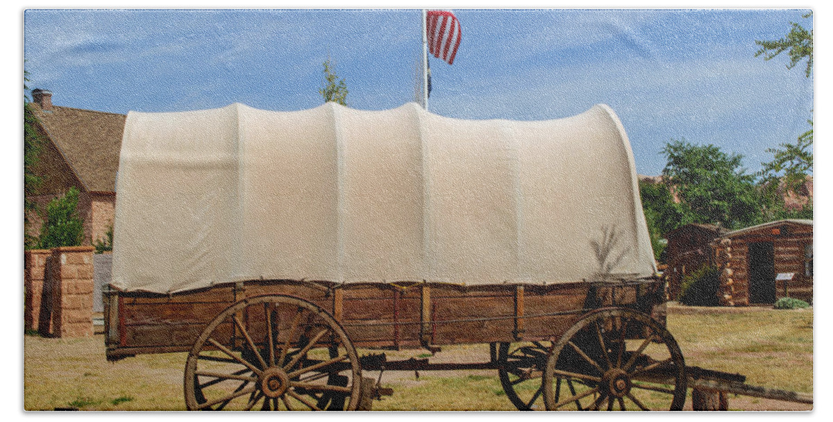 Covered Wagon Beach Towel featuring the photograph Covered Wagon at Fort Bluff by Tikvah's Hope