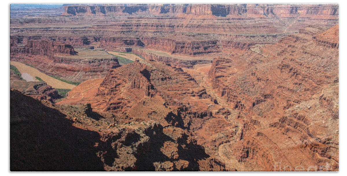 Red Rocks Beach Towel featuring the photograph Dead Horse Point by Jim Garrison