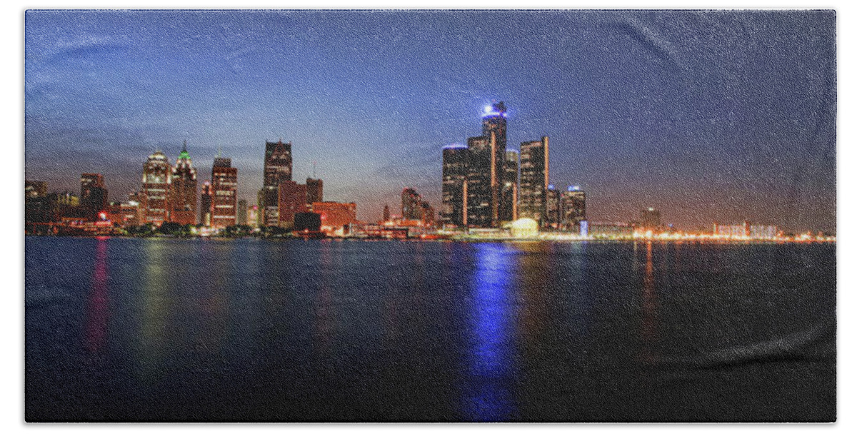 Detroit Beach Towel featuring the photograph Detroit Skyline 1 by Gordon Dean II