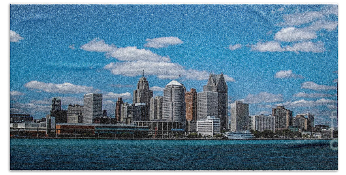 Detroit Beach Sheet featuring the photograph Detroit Skyline by Ronald Grogan