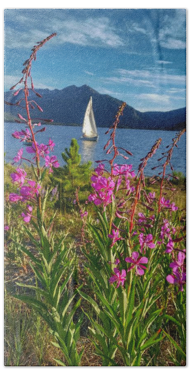 Lake Dillon Beach Sheet featuring the photograph Don't Rush A Good Thing by Fiona Kennard
