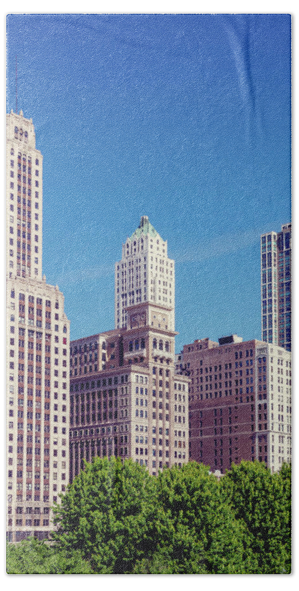 Chicago Beach Towel featuring the photograph Downtown Chicago by Melanie Alexandra Price