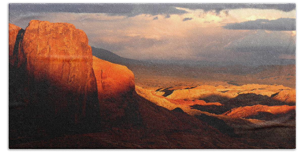 Dramatic Beach Towel featuring the photograph Dramatic Desert Sunset by Ted Keller