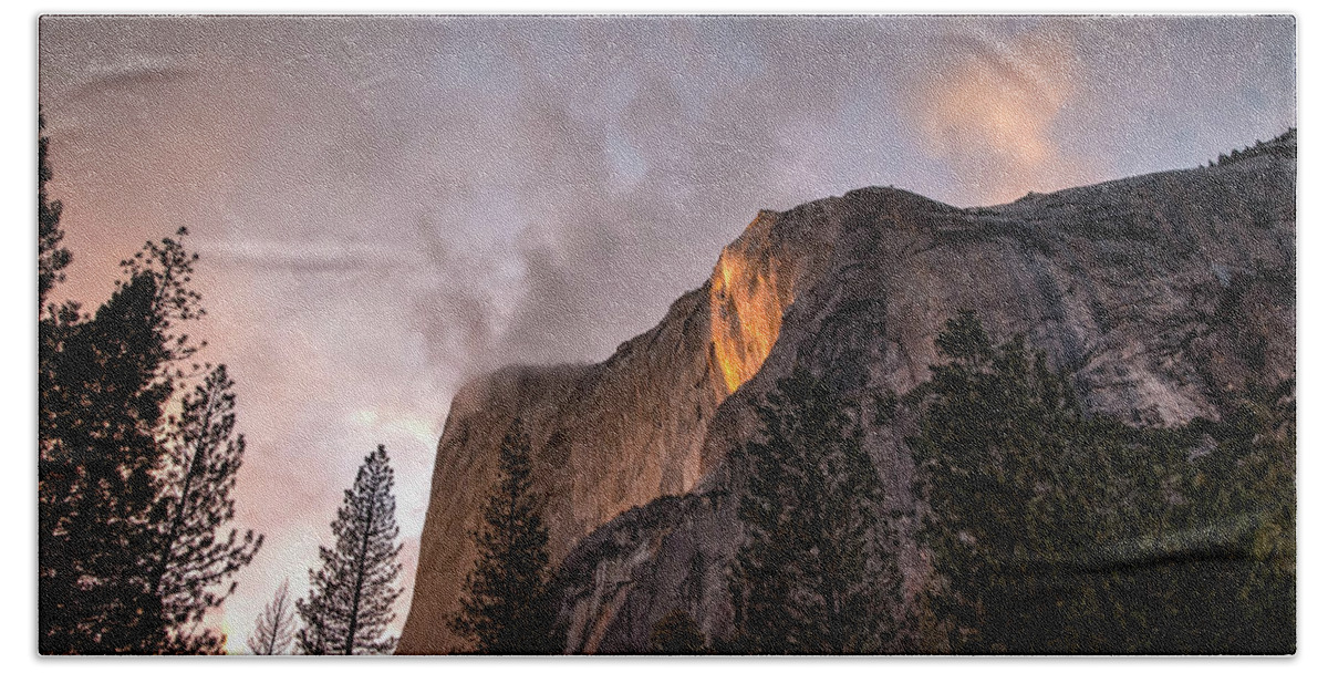 2017conniecooper-edwards Beach Sheet featuring the photograph El Capitan Sunset by Connie Cooper-Edwards