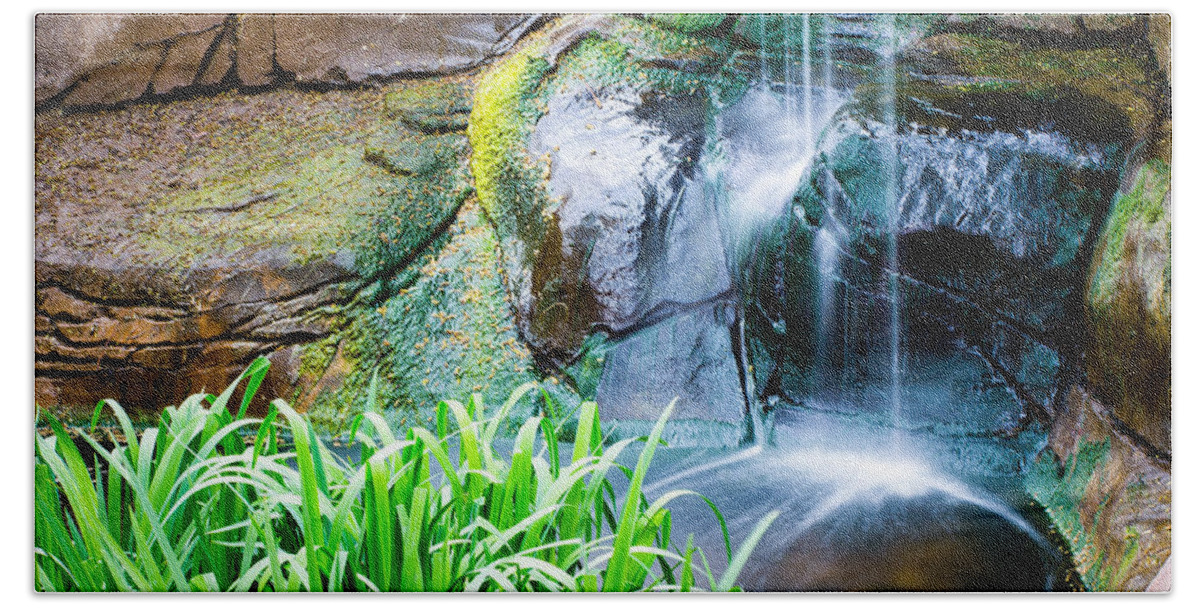 El Paso Beach Towel featuring the photograph El Paso Zoo Waterfall Long Exposure by SR Green