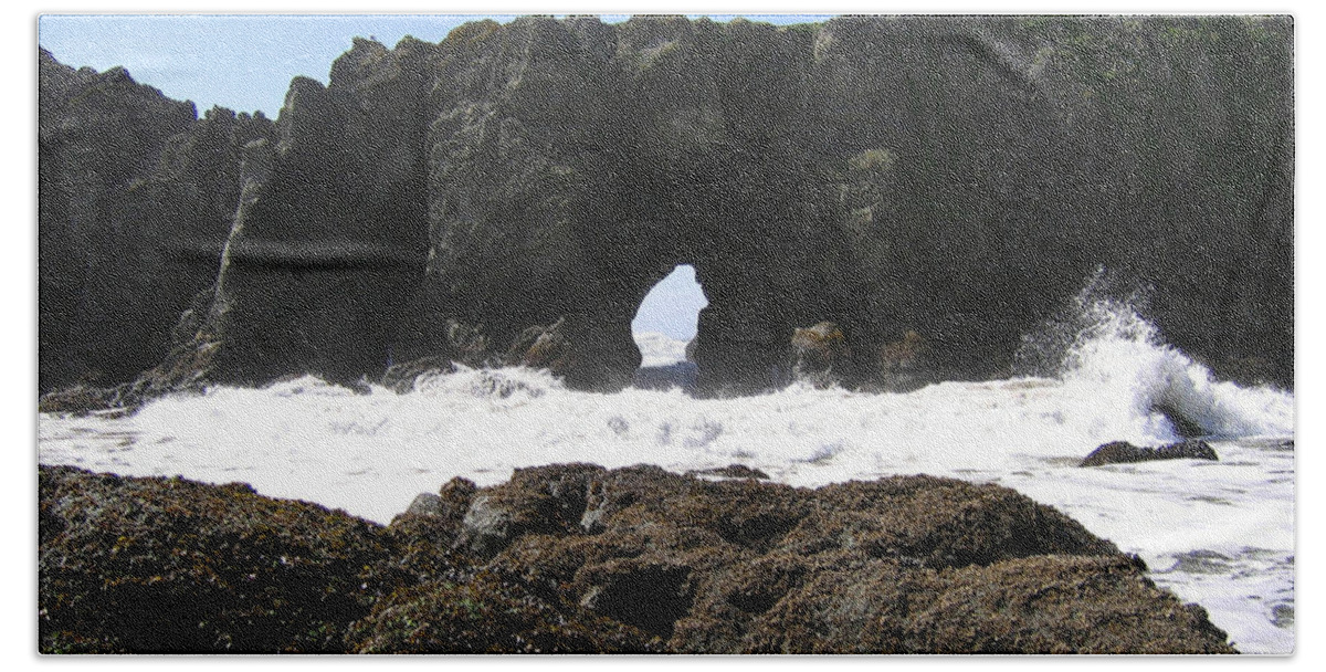 Elephant Rock Beach Towel featuring the photograph Elephant Rock 2 by Will Borden