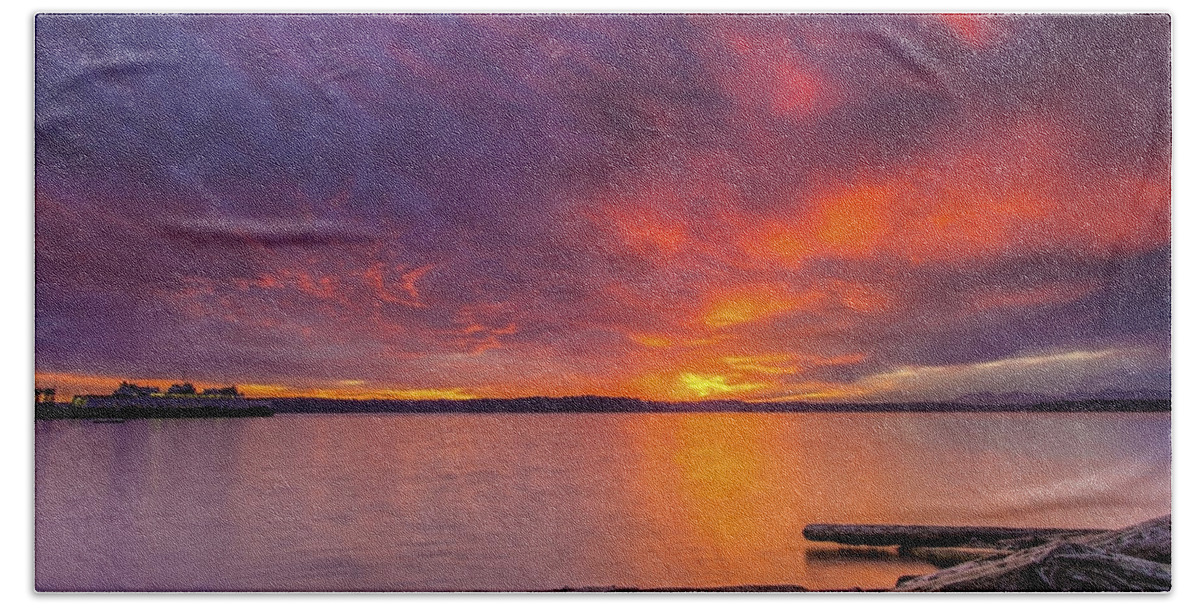Sunsets Beach Towel featuring the photograph Fauntleroy On Fire by Larry Waldon