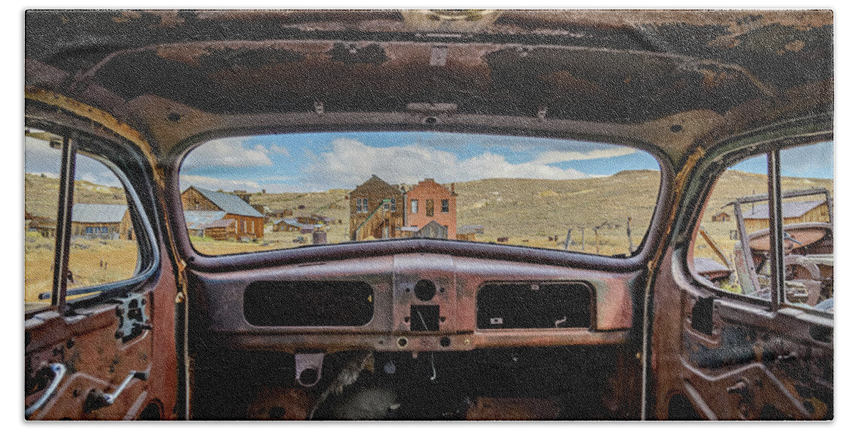 Bodie Beach Sheet featuring the photograph Fixer Upper by Mike Ronnebeck