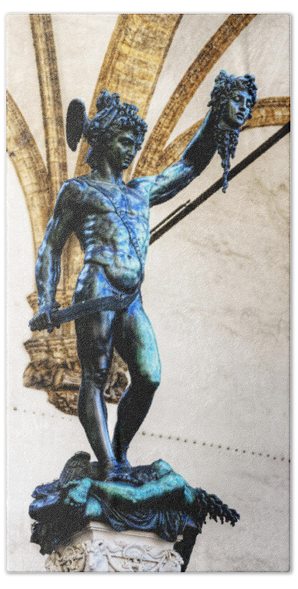 Perseus And Medusa Beach Towel featuring the photograph Florence - Perseus in the Loggia - side view short by Weston Westmoreland