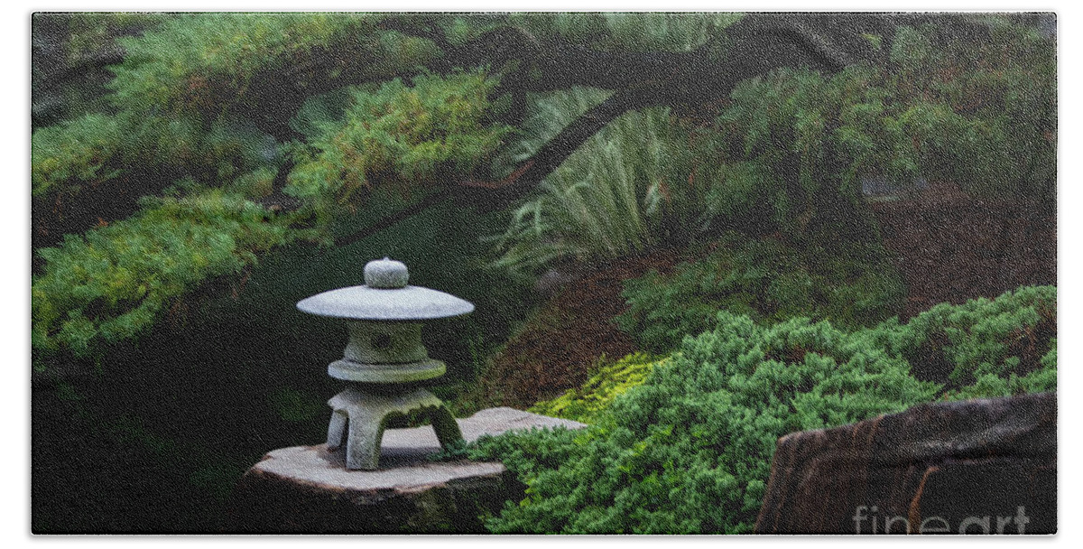 Gibbs Gardens Beach Towel featuring the photograph Garden Tranquility by Doug Sturgess