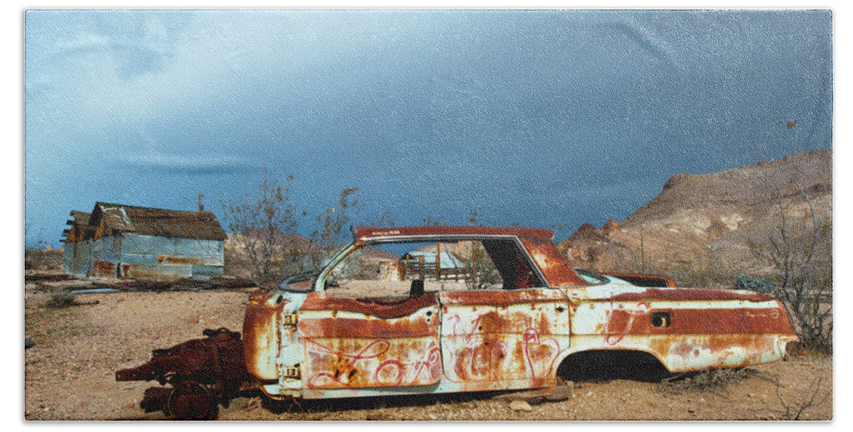 Ghost Town Beach Towel featuring the photograph Ghost Town Old Car by Catherine Lau
