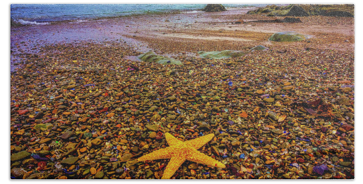 Starfish Beach Towel featuring the photograph Glass Beach Starfish by Garry Gay