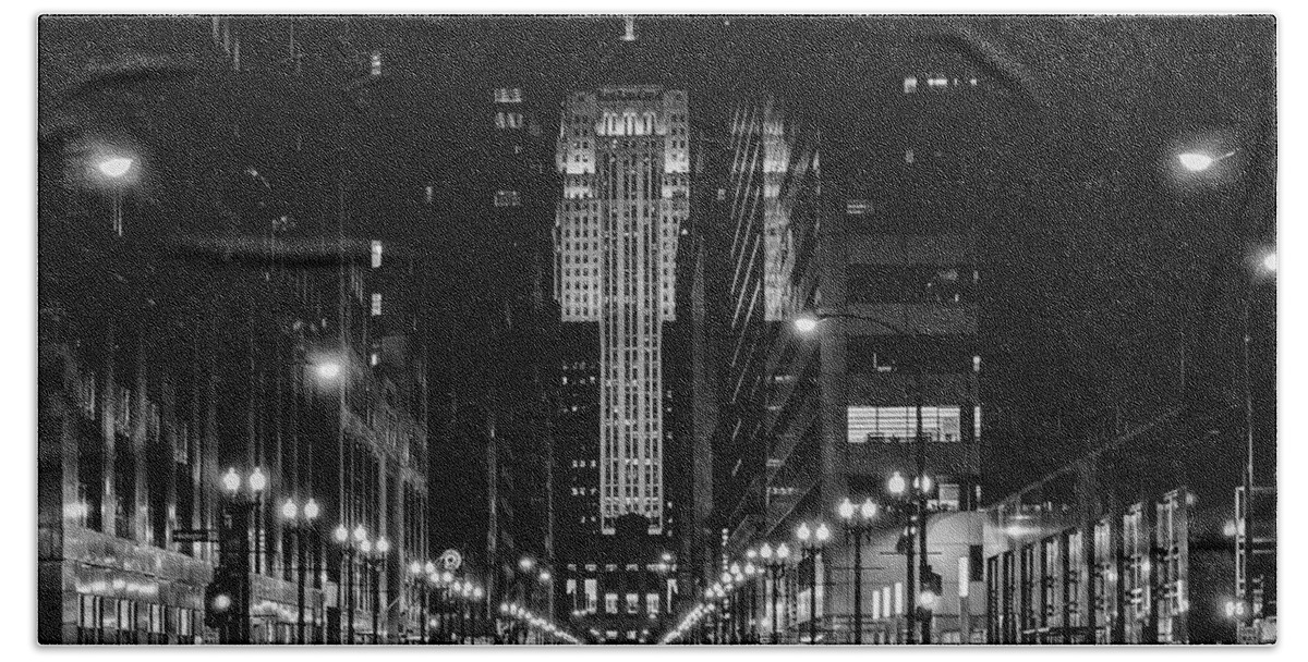 Chicago Board Of Trade Beach Towel featuring the photograph Gotham by John Roach