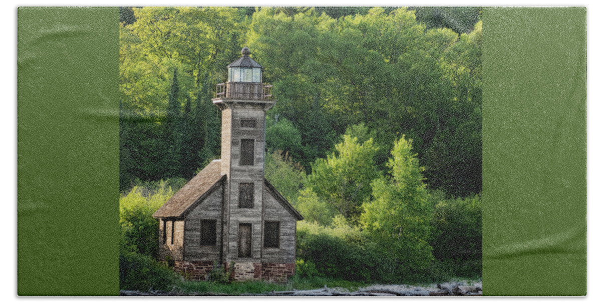 Lighthouse Beach Sheet featuring the photograph Grand Island Light House in Spring by Peg Runyan