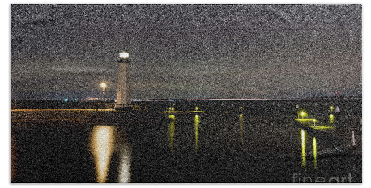 Lighthouse Beach Sheet featuring the photograph Harbor Rockwall Lighthouse by Jennifer White