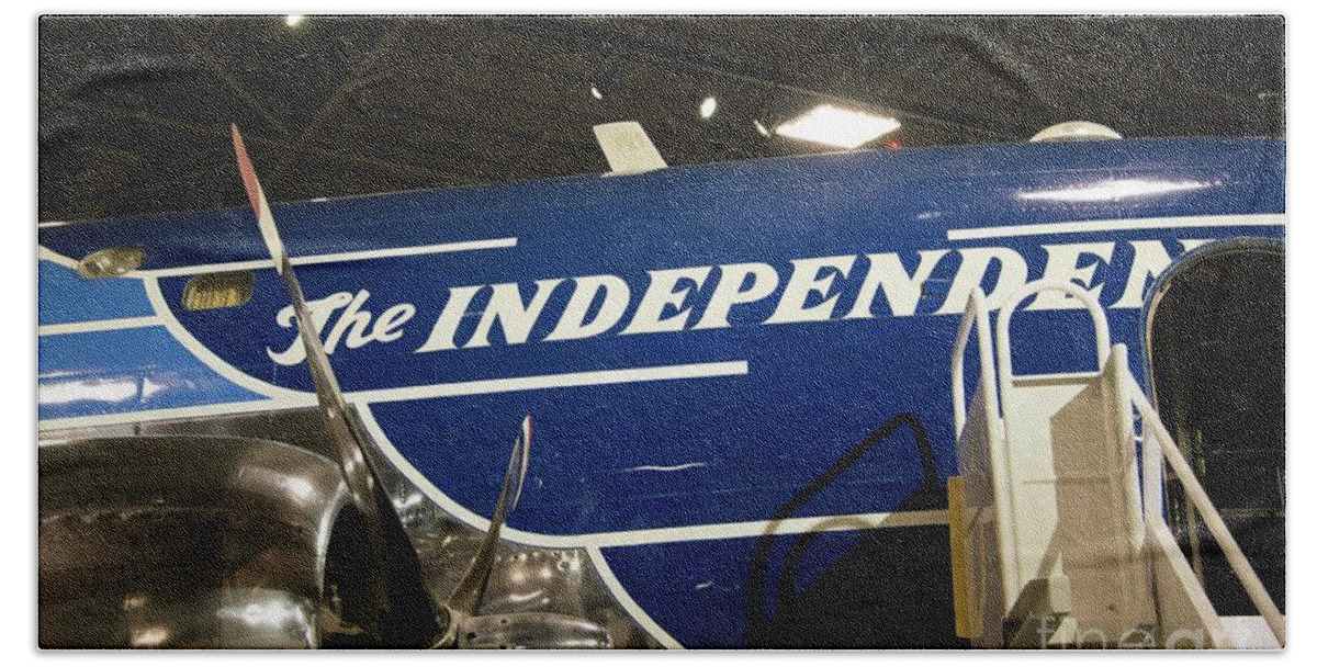 Independence Beach Towel featuring the photograph Harry Truman Air Force One - 2 by David Bearden